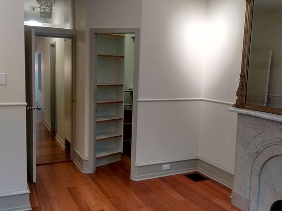 2nd image of 2020 Bainbridge St Floor 1