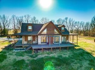 6403 N Parliament Dr, Harrison, AR 72601