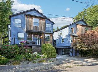 223 NE Ivy St APT A, Portland, OR 97212
