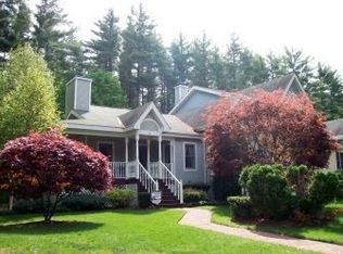 4 Sarazen St, Saratoga Springs, NY 12866