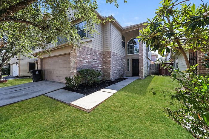 2nd image of 8818 San Alberto