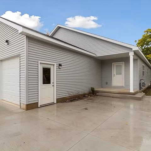1st image of 511 Sharon St #2