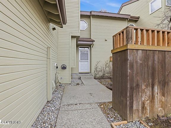3rd image of 2808 Brittany Dr