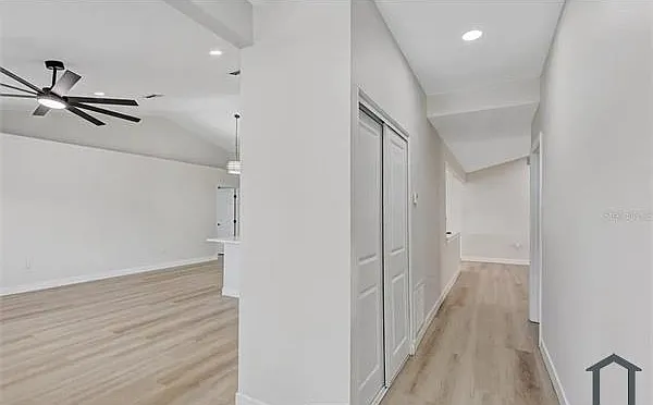 4 bed, 2010 sqft, $3,900 — Photo 2