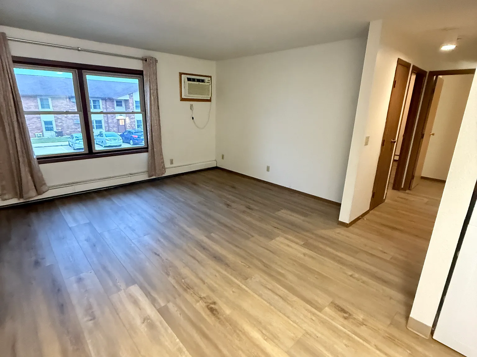 2 bed, 800 sqft, $1,185 — Photo 4
