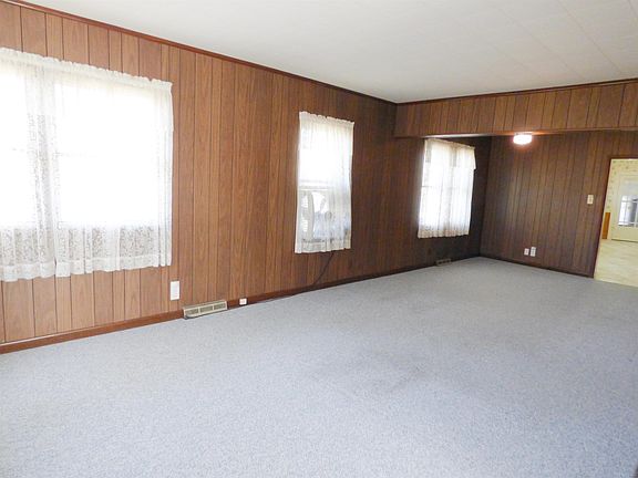 5th image of 2130 S Dorothy St