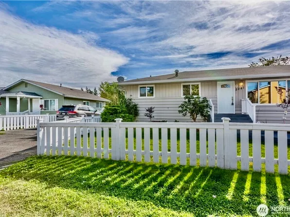2241 S 252nd Street, Des Moines, WA 98198