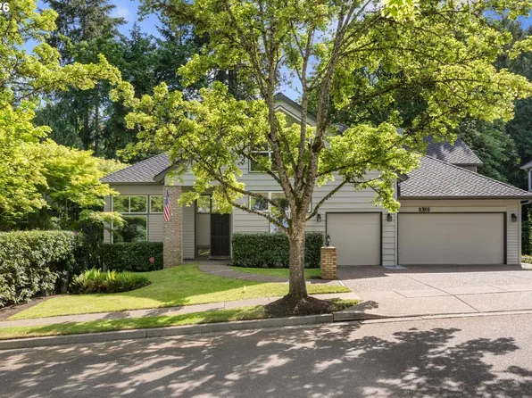 10565 SW Cormorant Dr, Beaverton, OR 97007