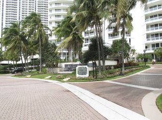 21050 Point Pl APT 406, Aventura, FL 33180