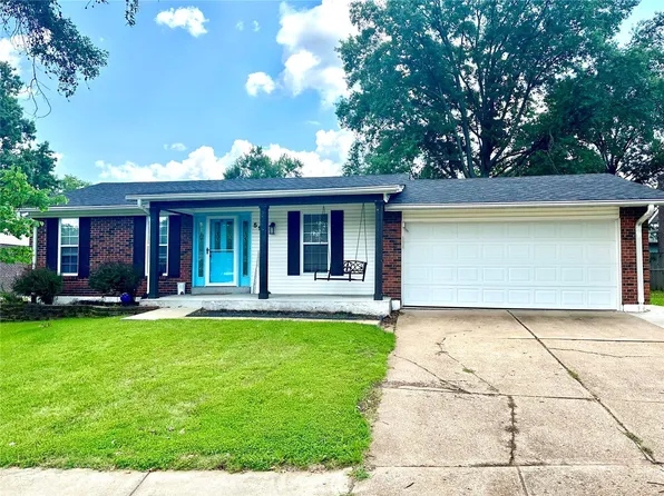 5125 Firelight Ct, Saint Louis, MO 63129