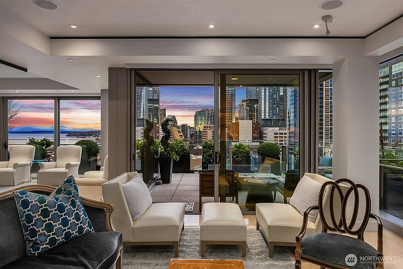4th image of 99 Union Street #1704