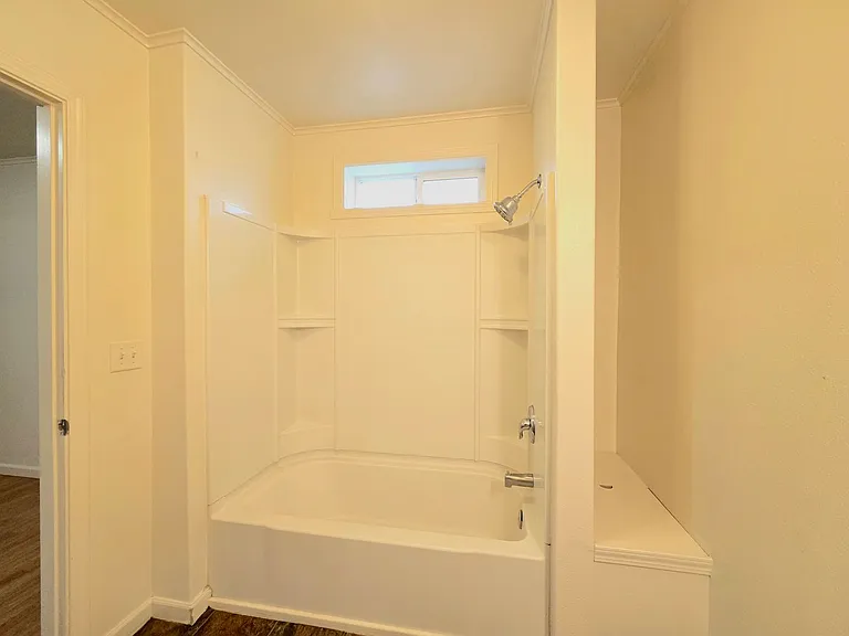 703 Pioneer Ave — Photo 14