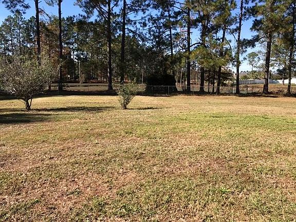 4th image of 140 Green Willow Dr