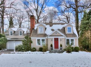 461 Crestwood Rd, Fairfield, CT 06824