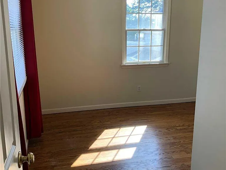 495 Montauk Hwy — Photo 9