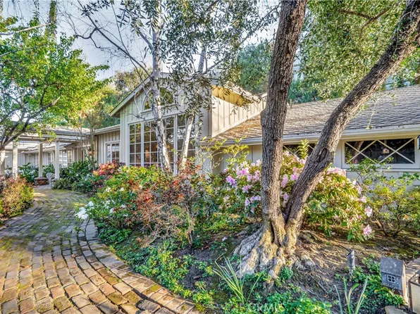 17420 Rancho St, Encino, CA 91316