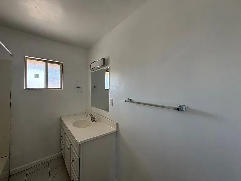 2601 Bishop Dr — Photo 5