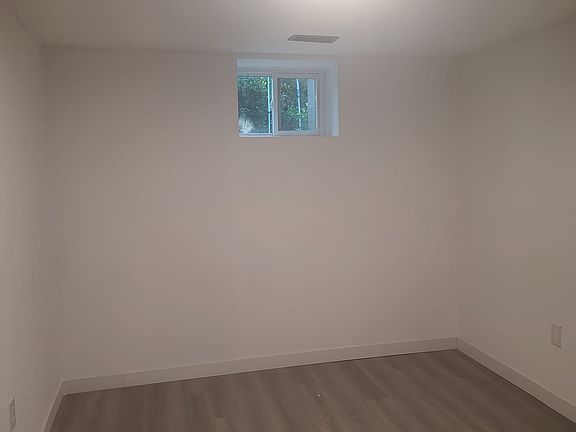 5th image of 108 Rochman Blvd