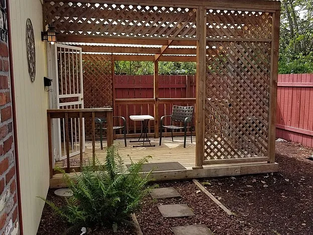 2 bed, 750 sqft, $1,995 — Photo 2