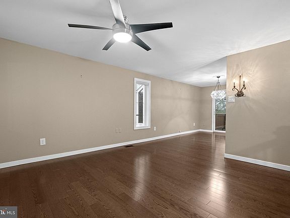 4th image of 1103 Criton St