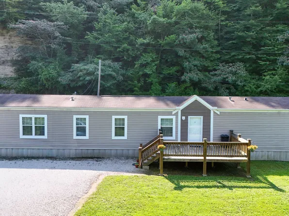 240 Elk Ridge Rd, Hyden, KY 41749