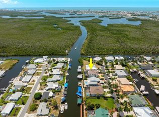 11601 Isle Of Palms Dr, Fort Myers Beach, FL 33931