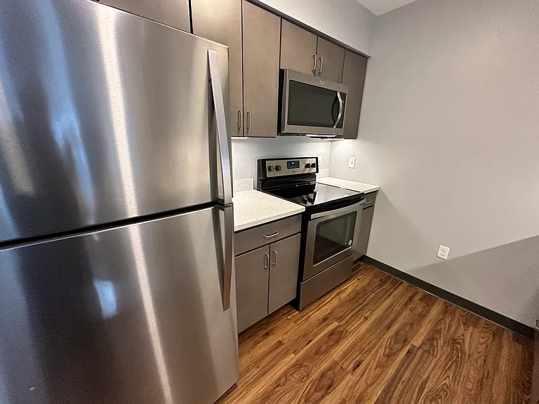 The Ridge at Eastern Trails Apartments — Photo 21