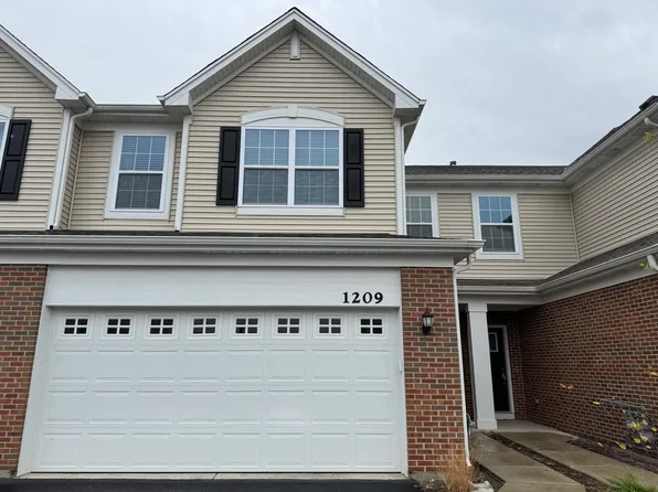 1209 Draper Rd, McHenry, IL 60050