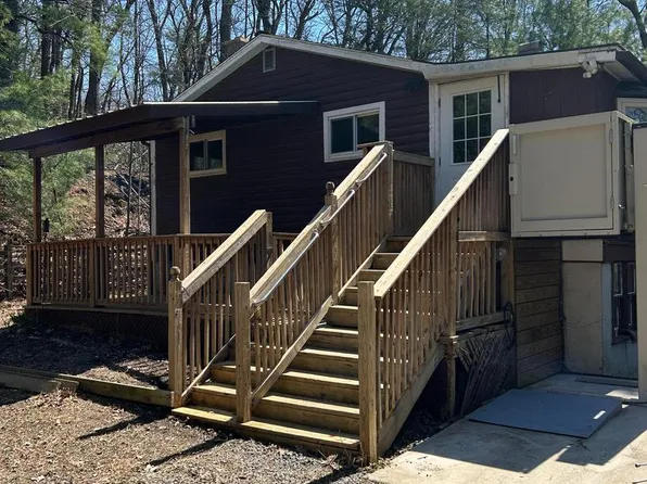923 Dever Hollow Rd, Millerstown, PA 17062