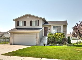 1641 N 725 W, Clinton, UT 84015
