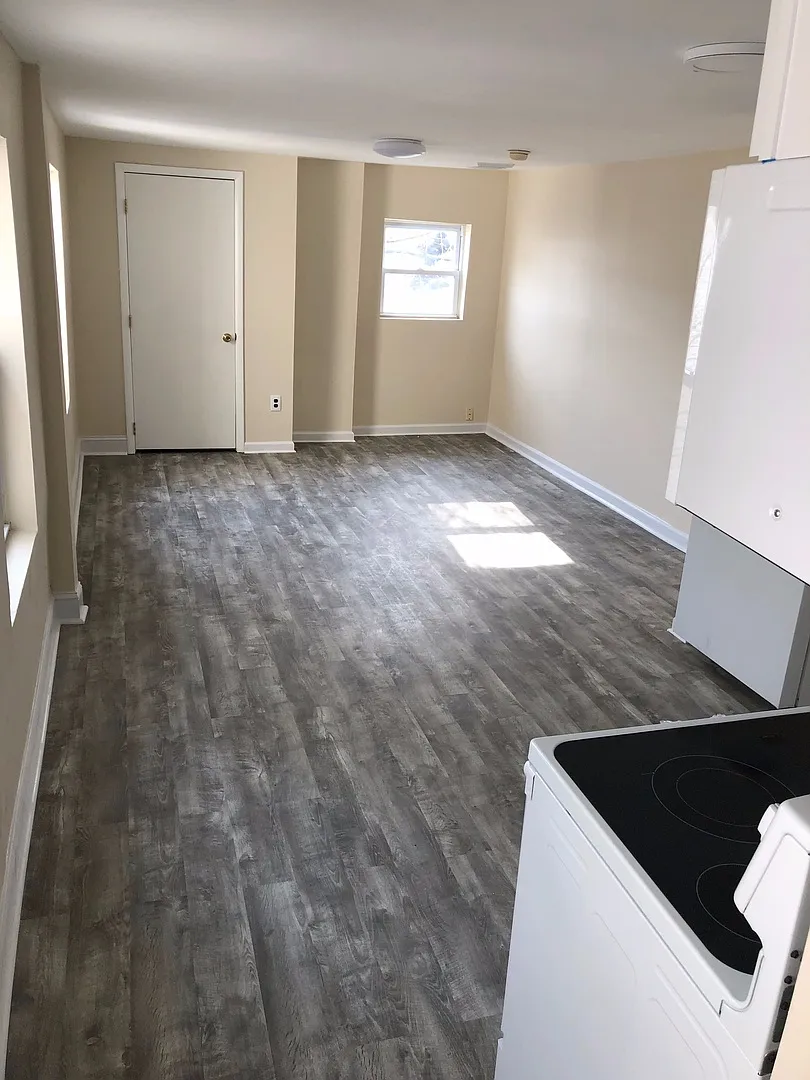 639 North 12th Street — Photo 2