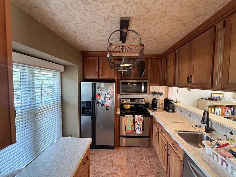 5180 Winterberry Ct — Photo 13