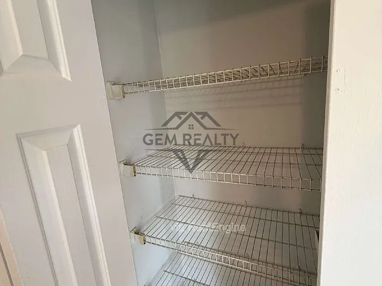 569 Cromwell Ct — Photo 19