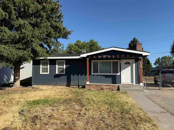 118 Baker Dr, Mountain Home, ID 83647