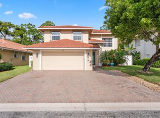 126 Hidden Hollow Dr, Palm Beach Gardens, FL 33418