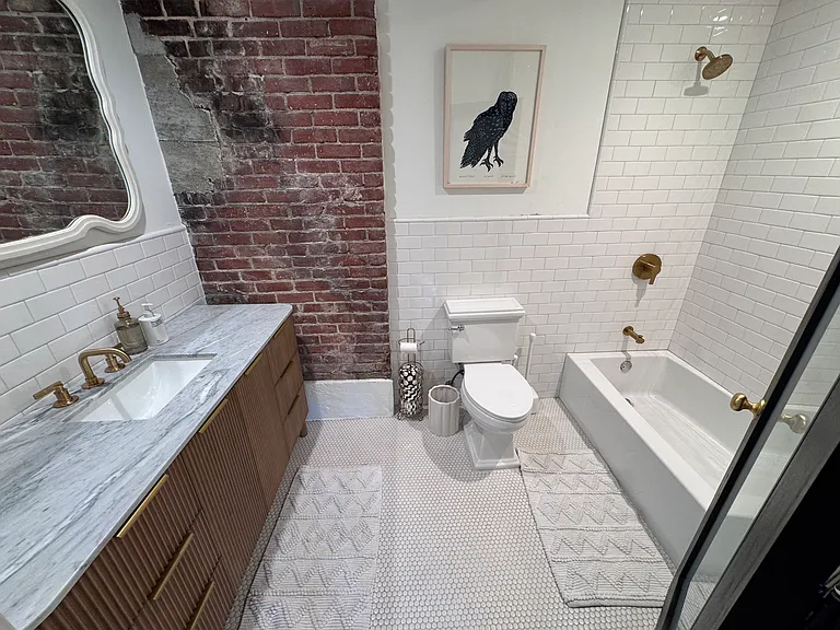 2076 Paramount Dr #1/2 — Photo 6