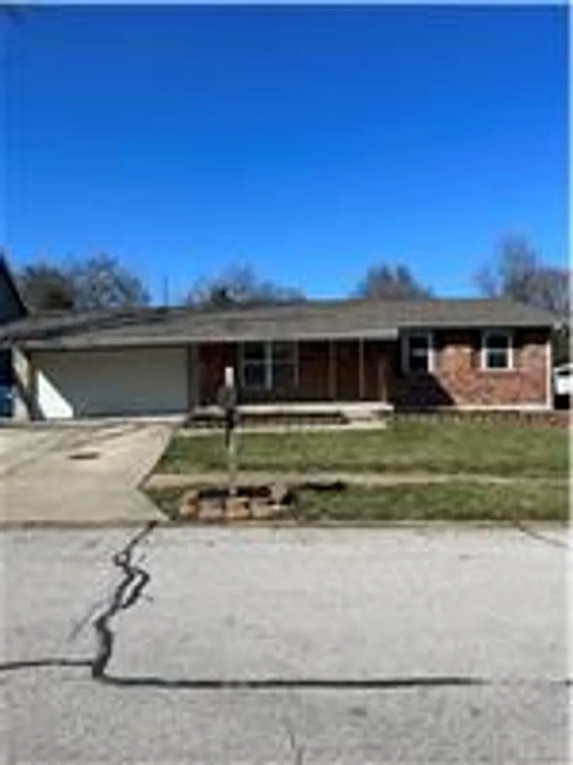691 Walnut Point Court | Ballwin 63021 — Photo 3