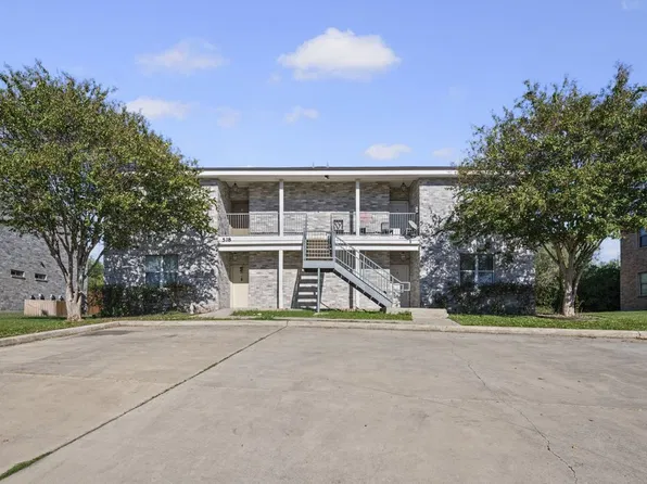 518 Dukeway Dr, Universal City, TX