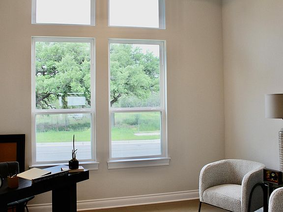 Olympia B home office