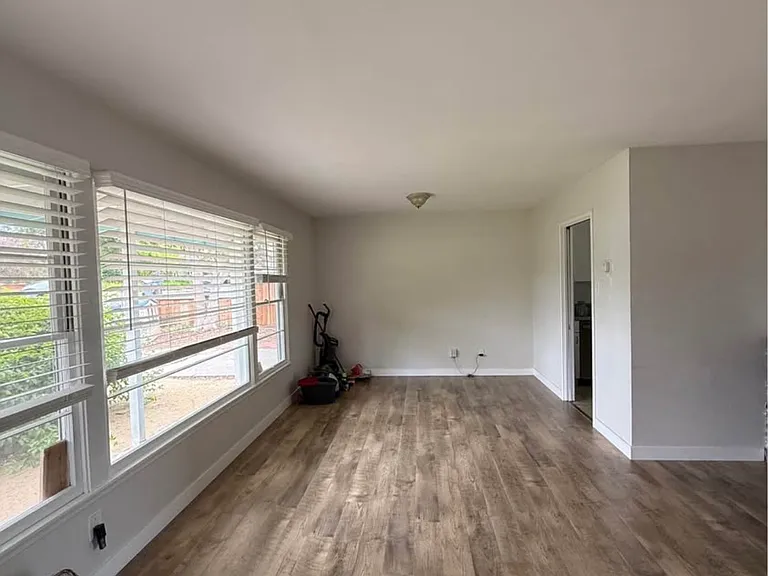 211 N Tassajara Dr — Photo 4