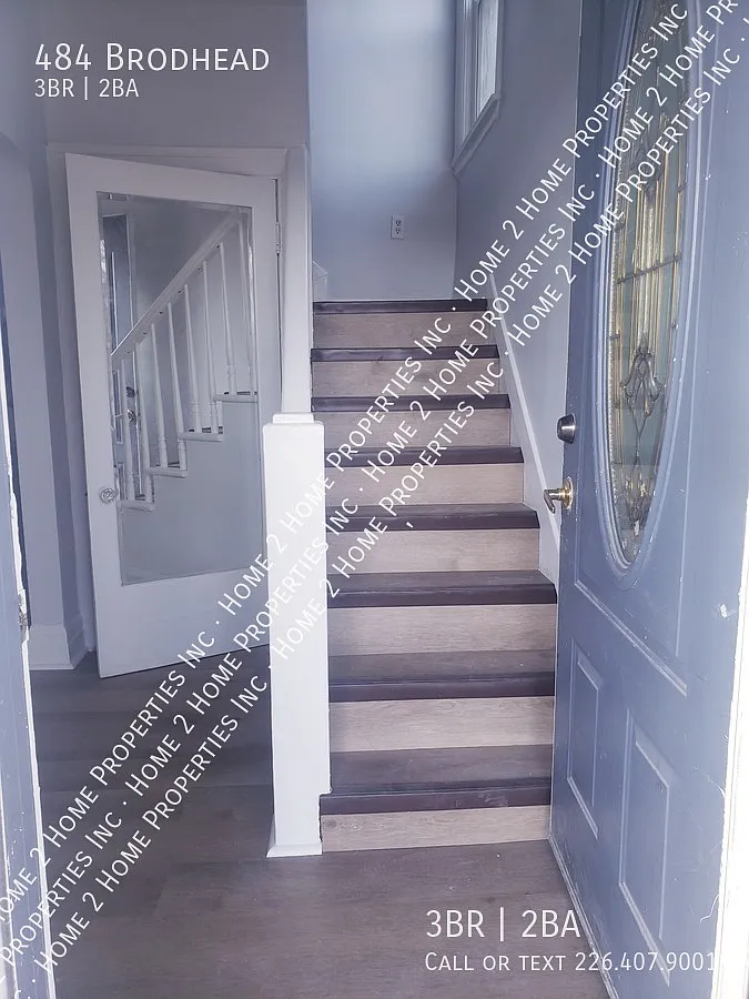 Building Photo - 484 Brodhead St