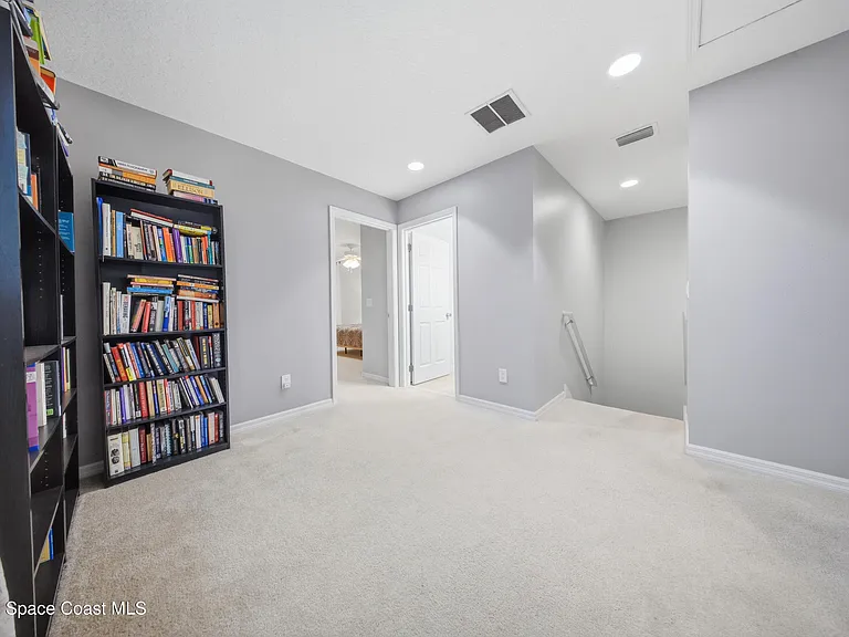 2039 Tullagee Ave — Photo 23