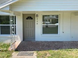 528 Coulter Rd, Brandon, FL 33511