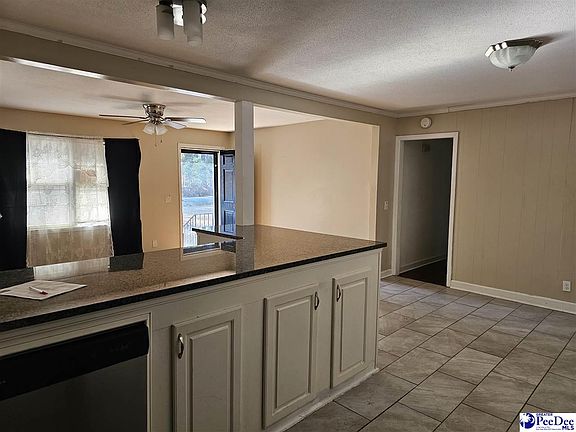 5th image of 1109 W Haskell Ave