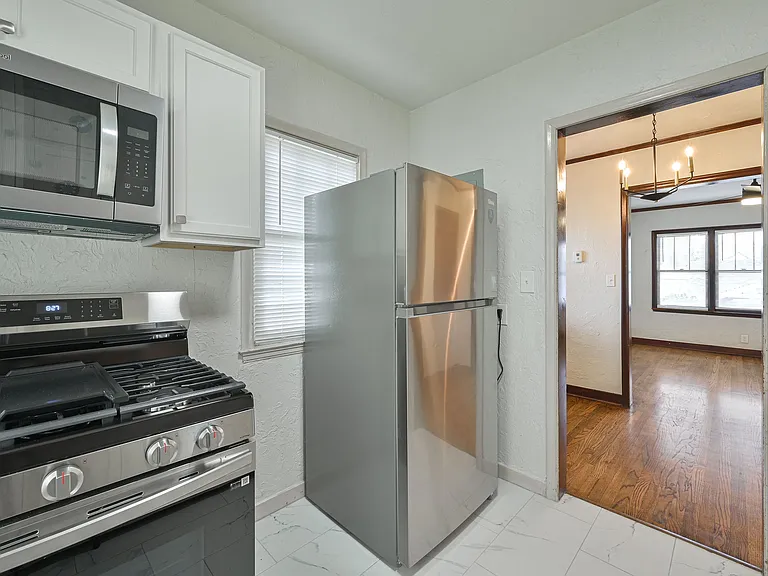 1507 NW 28th St #A — Photo 11
