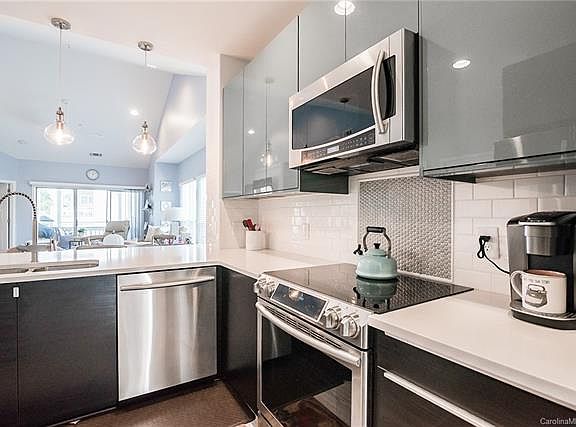 2nd image of 18824 Nautical Dr APT 21