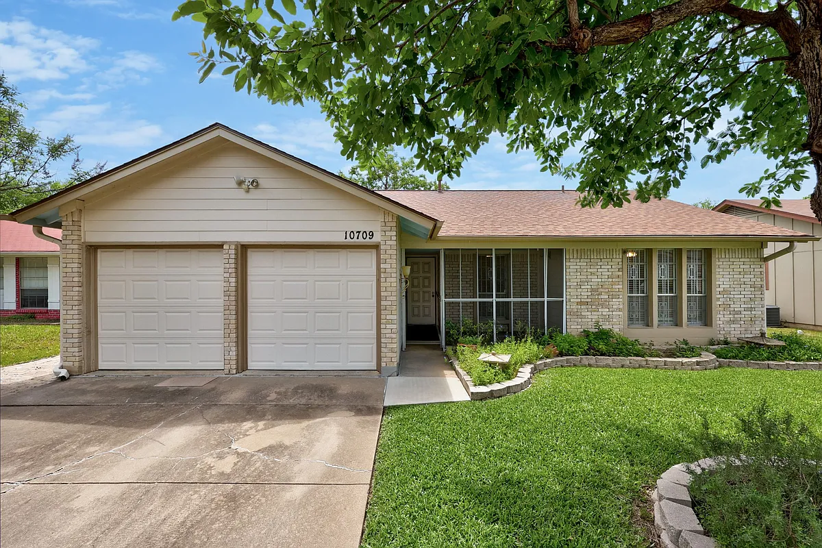 Building Photo - 10709 Barnhill Dr