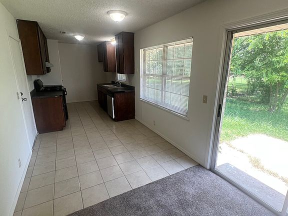 5th image of 1737 S Pecan Ave