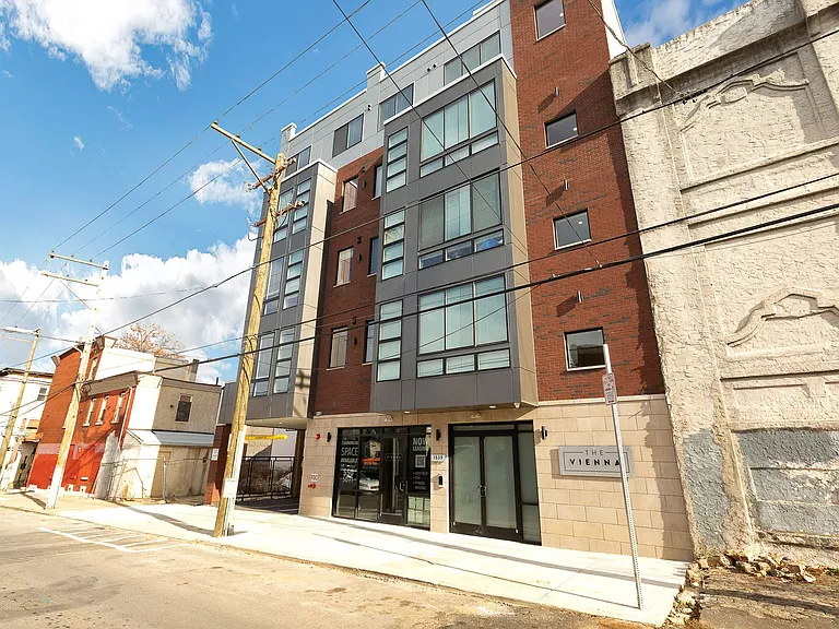 Stunning New Luxury Apartments at The Vienna — Photo 33