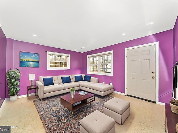 5th image of 6415 Valley Park Rd